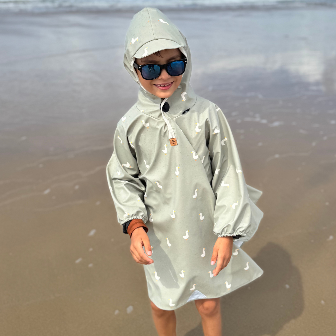 Regenheld Poncho mit Magnetknöpfen "Gans"