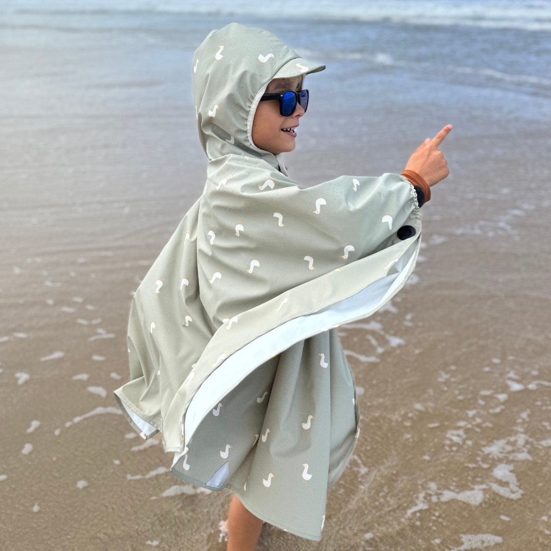 Regenheld Poncho mit Magnetknöpfen "Gans"