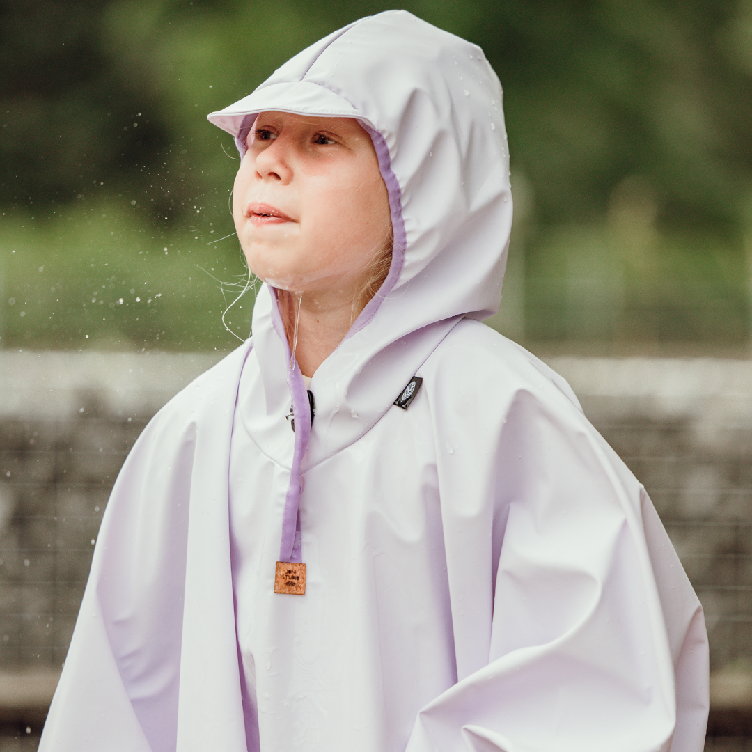 Regenheld Poncho mit Magnetknöpfen "Flieder"