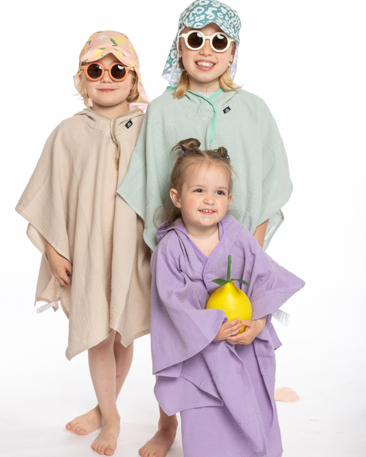 Rain Hero Poncho with magnetic buttons "Goose"