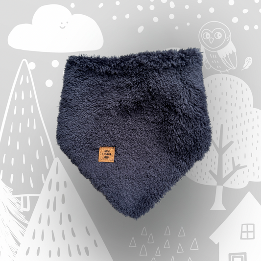 Écharpe magnétique en peluche « Fourrure de loup »