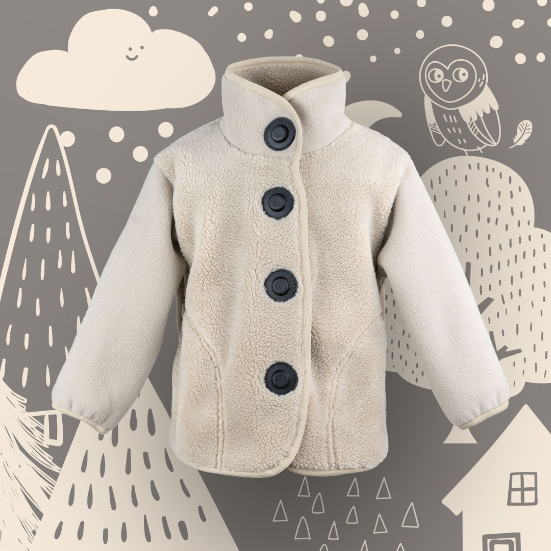 Magnetische Kuscheljacke von Joni Studio in Beige, Frontansicht